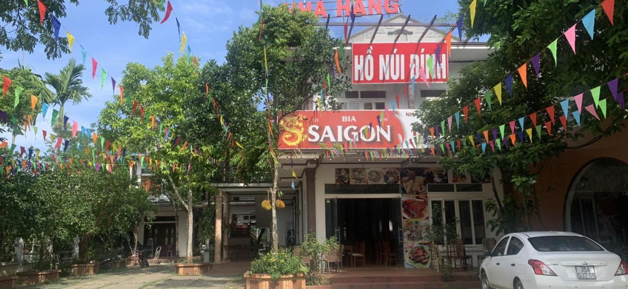 Ho Nui Dinh Hotel Нин Бин Екстериор снимка