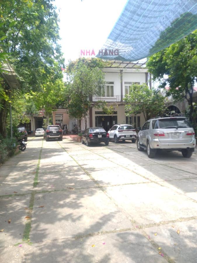 Ho Nui Dinh Hotel Нин Бин Екстериор снимка